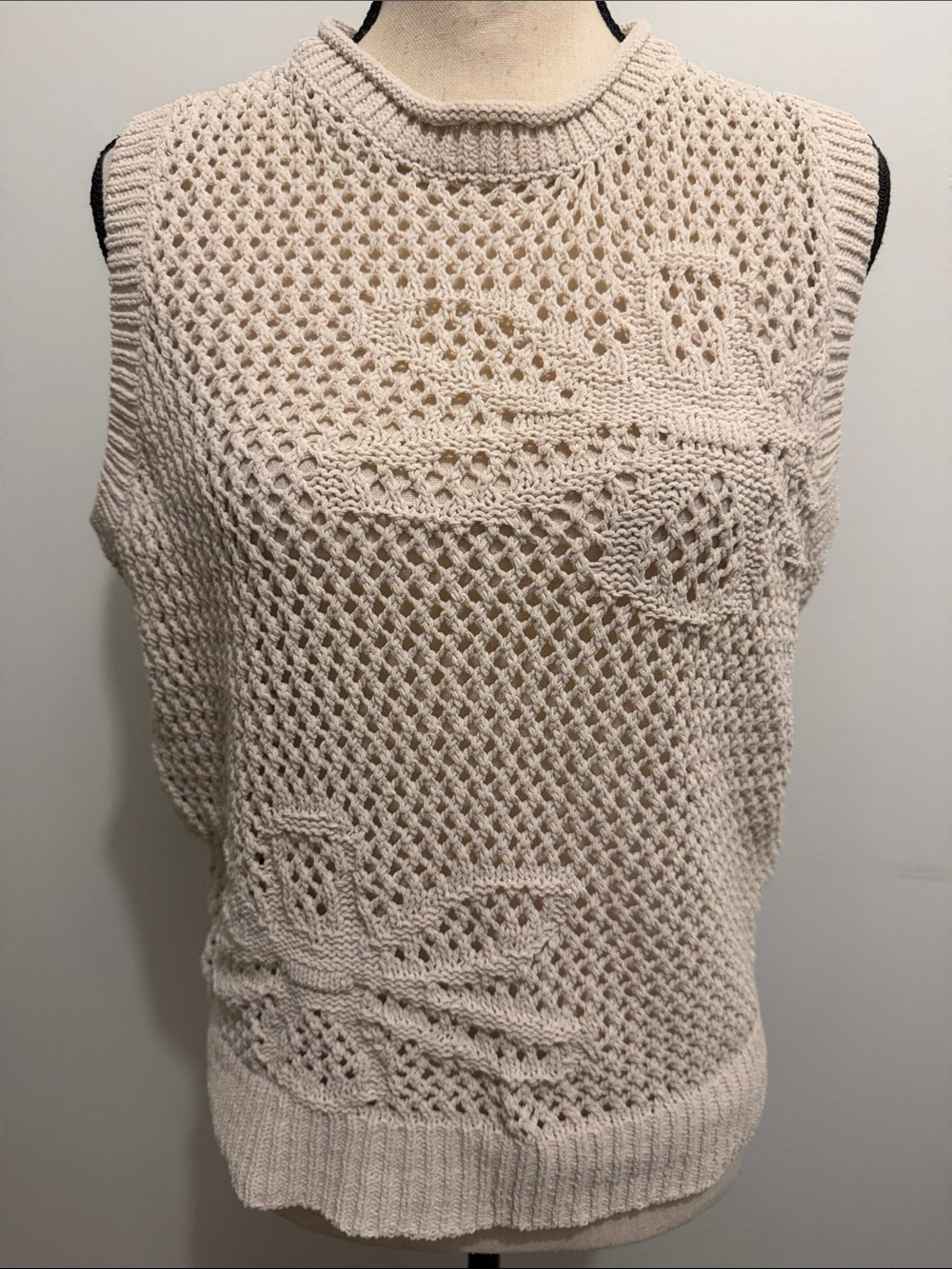 Artelier Nicole Miller Cream Crochet Knit Sleeveless Top Vest Medium